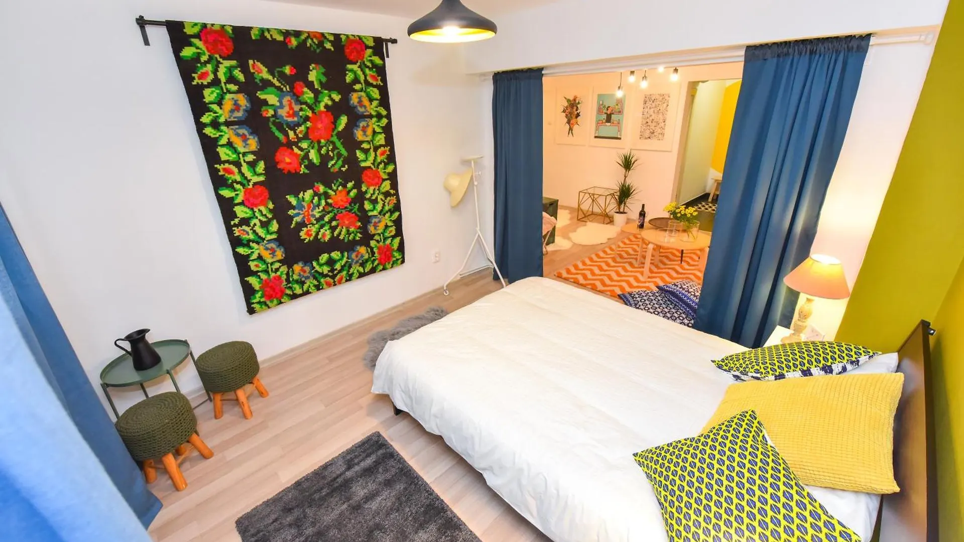 Bohemian Apartment Downtown Bucarest