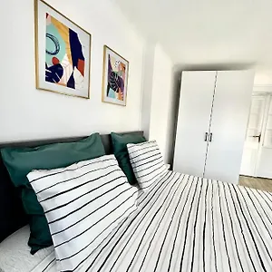 Apartament Turqoise, Bucureşti